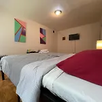 2-Bedroom Apartment In The Bronx And Pet Friendly
