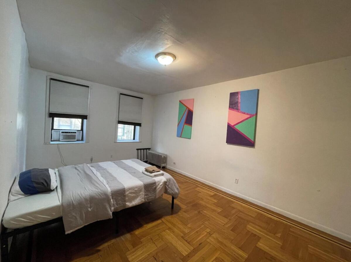 2-bedroom In The Bronx And Pet Friendly * New York