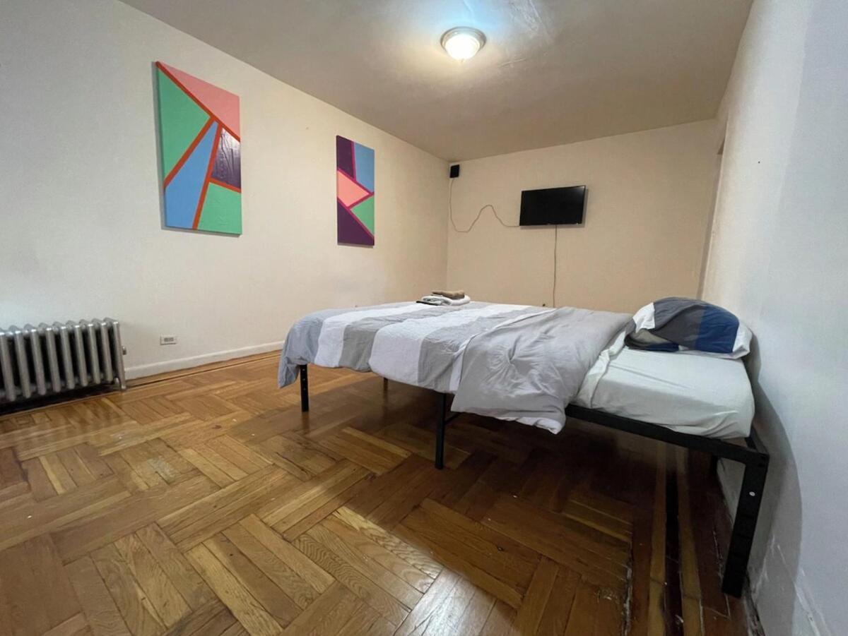 2-bedroom In The Bronx And Pet Friendly Apartment