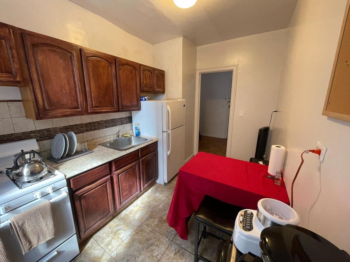 2-bedroom In The Bronx And Pet Friendly New York