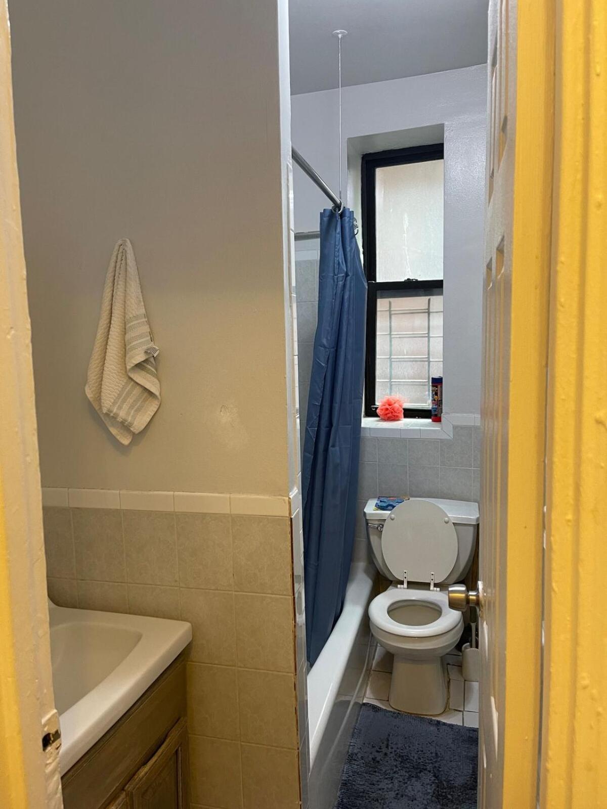 2-bedroom In The Bronx And Pet Friendly